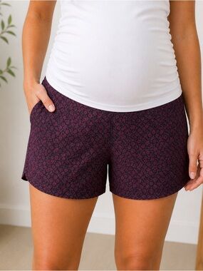 GAP Maternity Lounge Athletic Shorts Large Black Burgundy Floral Pockets